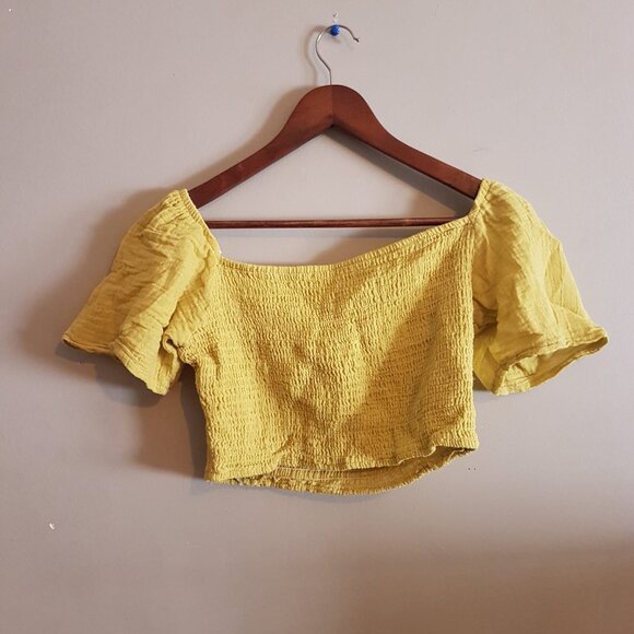 Yellow Blouse & Skirt Set - Picture 4 of 5